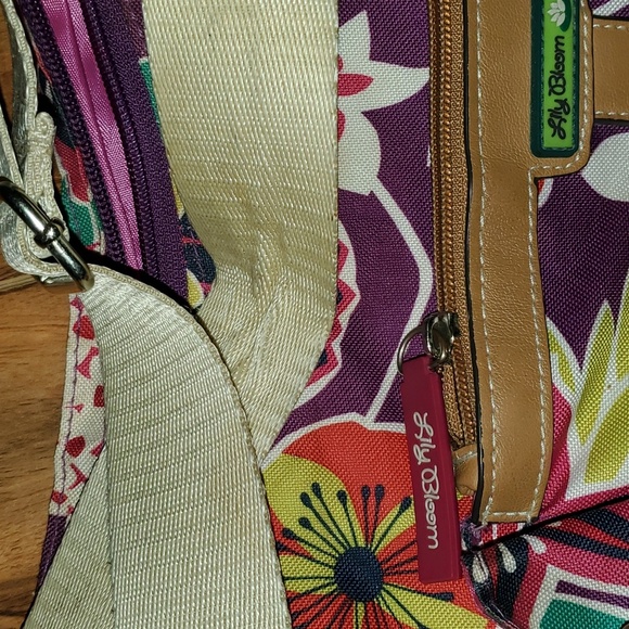 Lily Bloom Crossbody Bag Purse - Picture 11 of 13